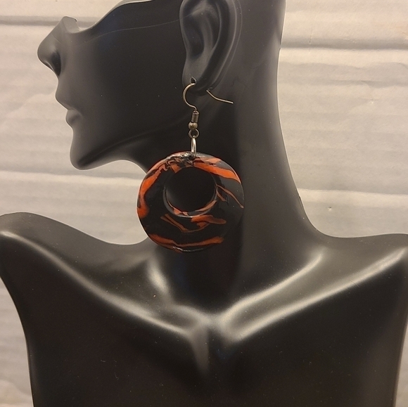 HANDCRAFTED Tiger Print Orange and Black Hoop Earr - Picture 2 of 3